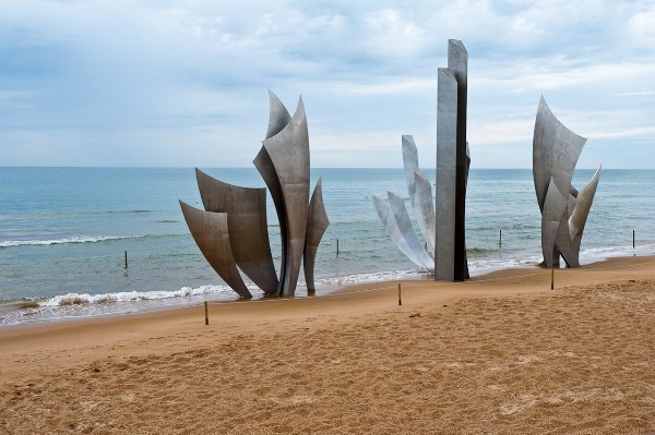 Omaha-Beach-c-mats-eye-via-Flickr.jpg